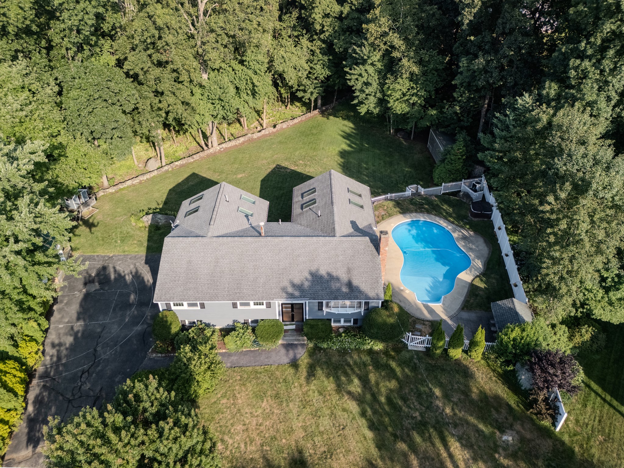 4-bed Single Family at 59 Bannan Dr, North Andover