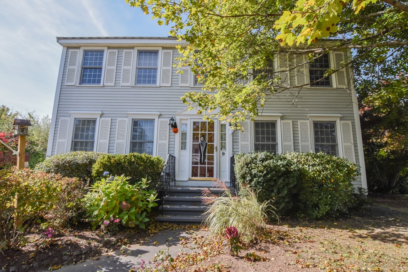 3-bed Single Family at 9 Wimbledon Crossing, Dracut