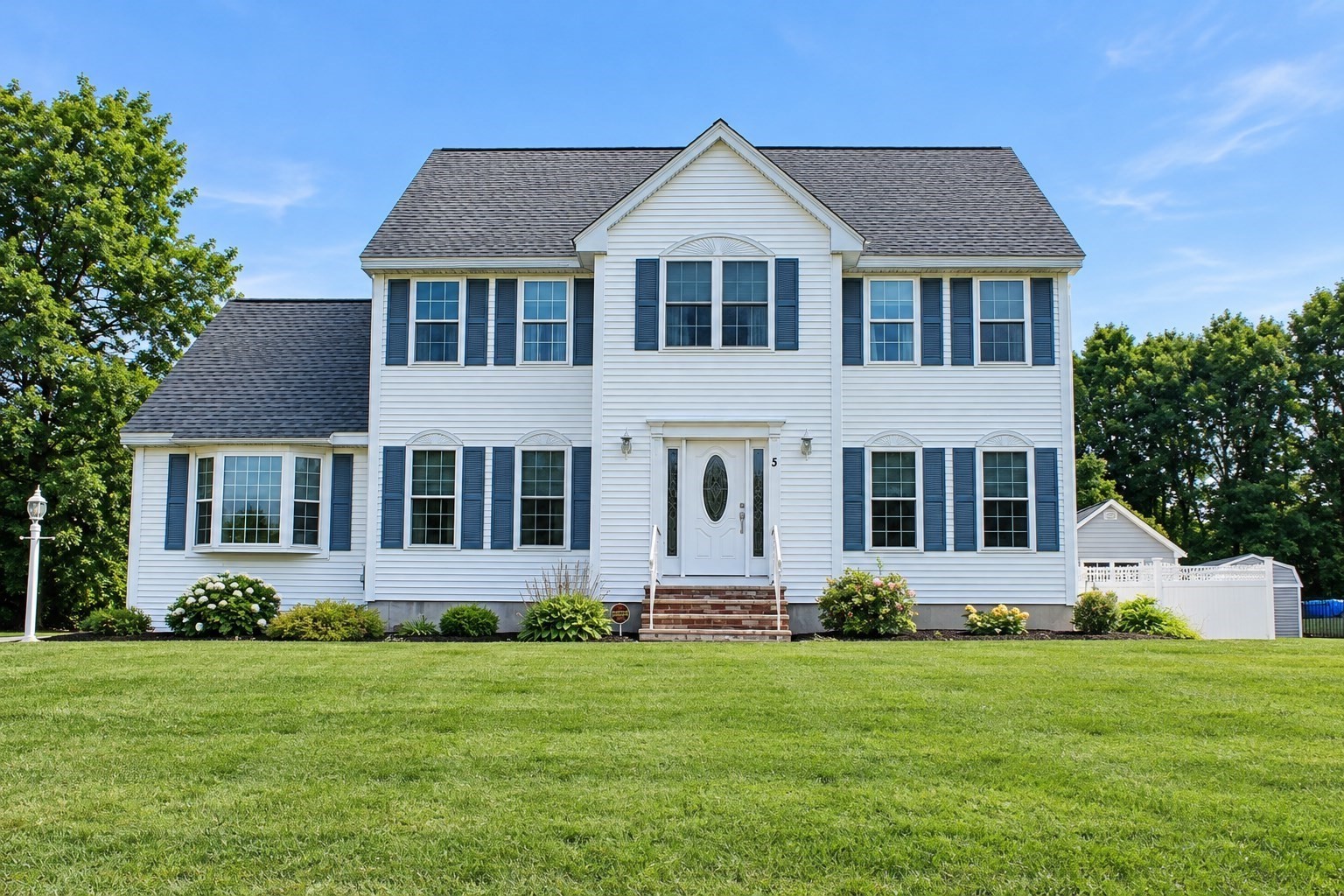 4-bed Single Family at 5 Abbey Rd, Methuen