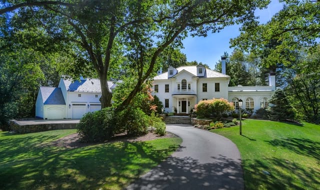 Casa Unifamiliar de 5 habitaciones en 32 Sears Road, Southborough