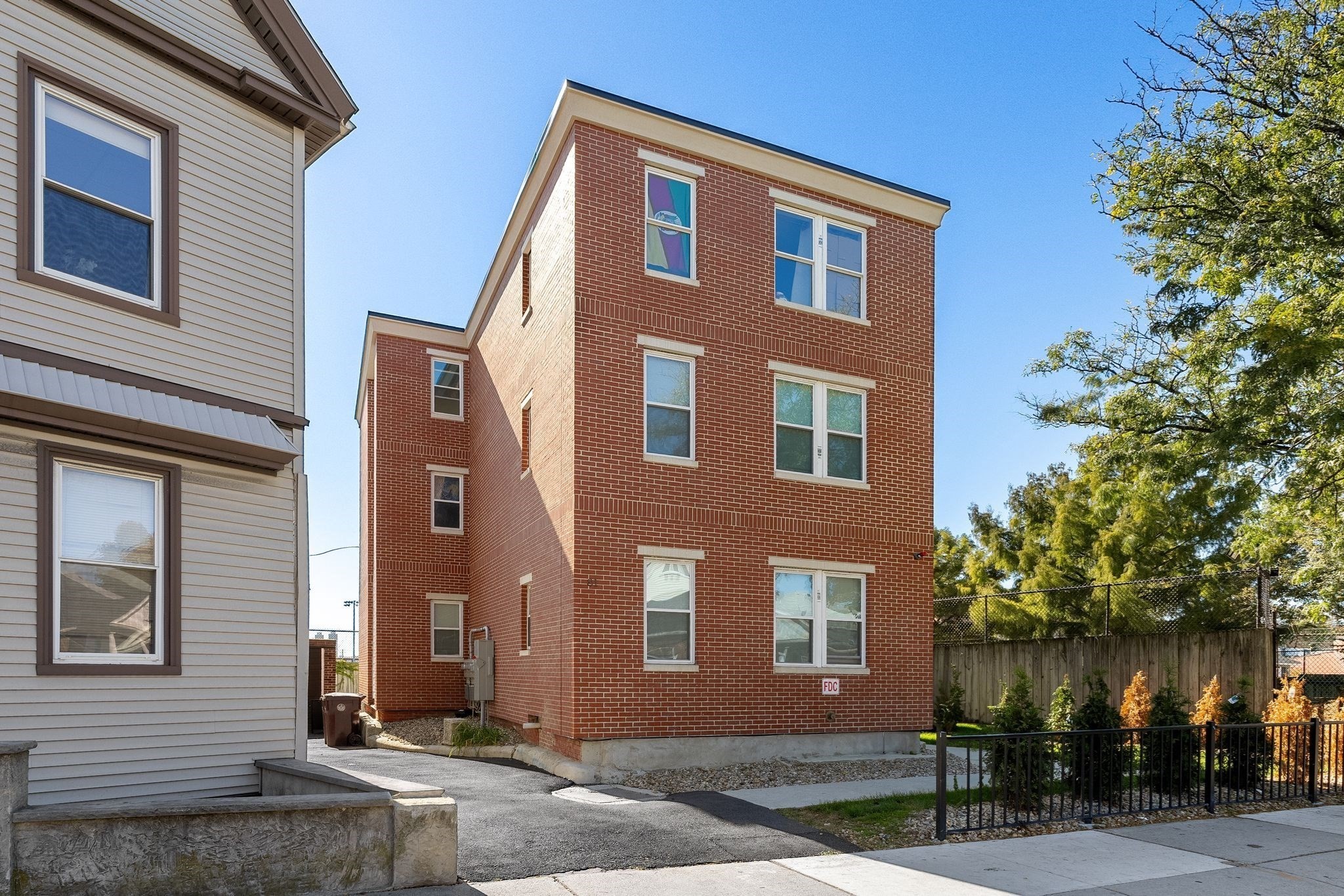 8-bed Multi-Family at 81 Chelsea St, Everett