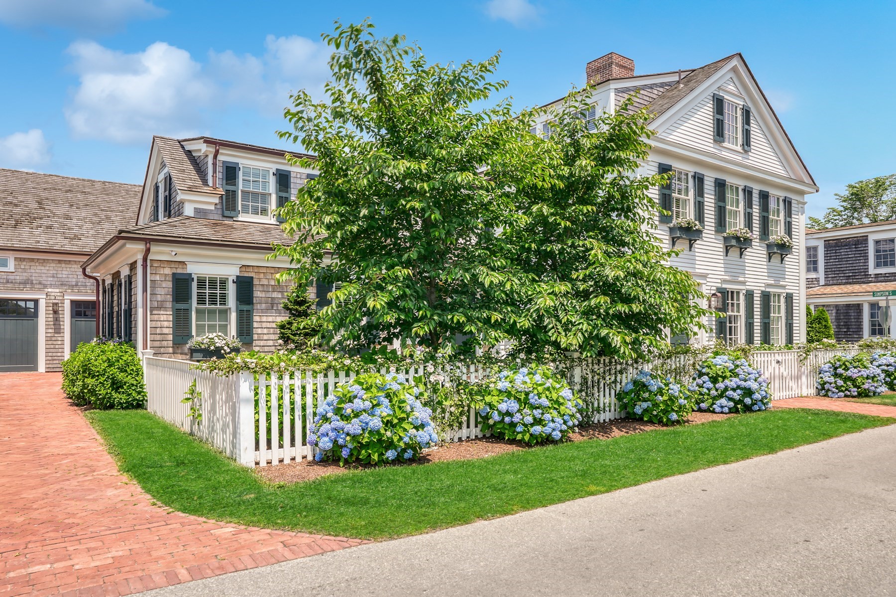 10-bed Single Family at 56 North Summer Street, Edgartown