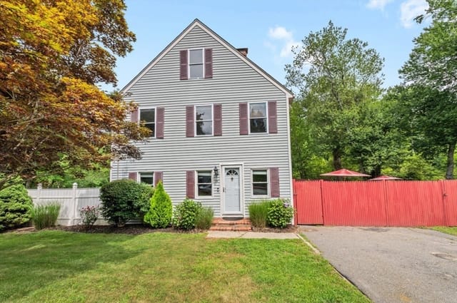 Casa Unifamiliar de 3 quartos em 24 Birchwood Ave, Sudbury