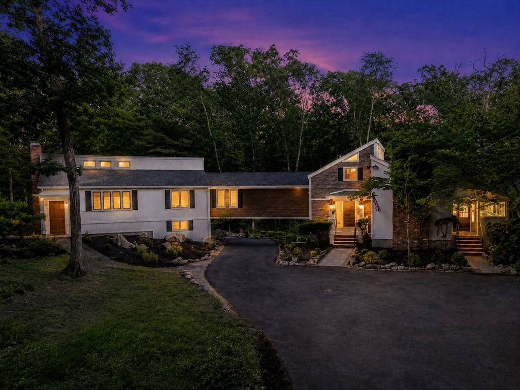 Casa Unifamiliar de 4 quartos em 185 Ash, West Newbury