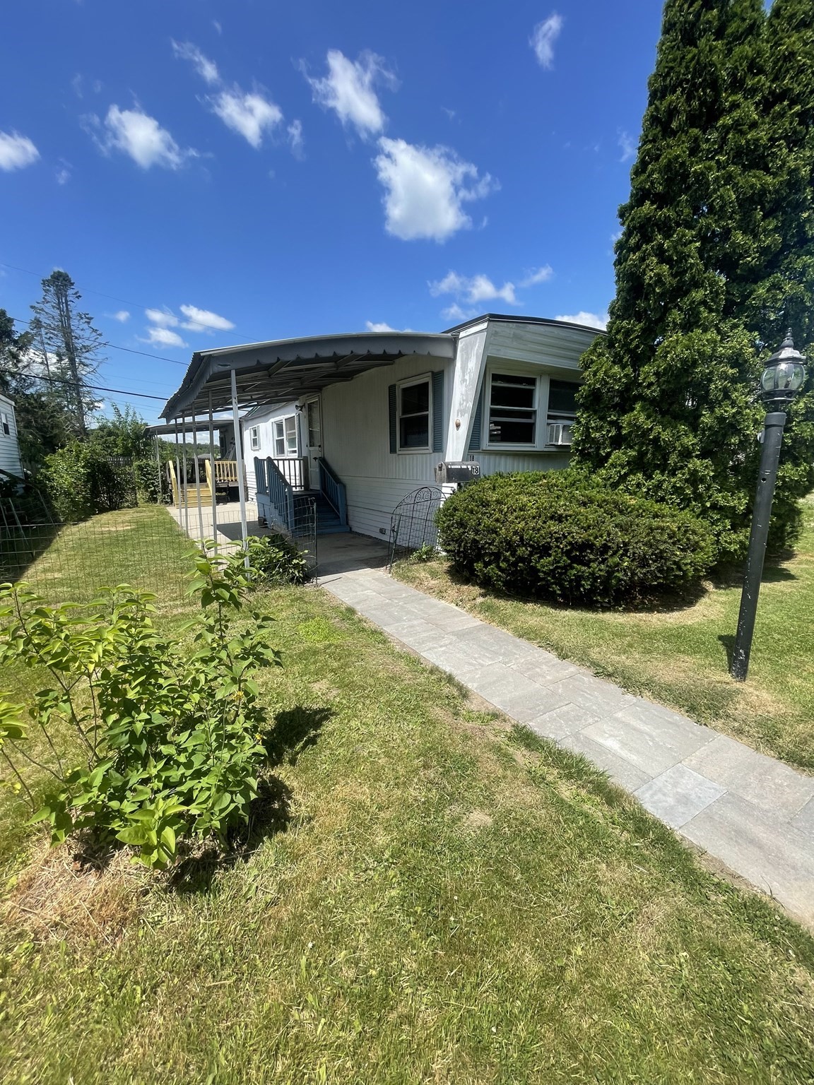 2-bed Single Family at 18 Barracuda Dr, Marlborough