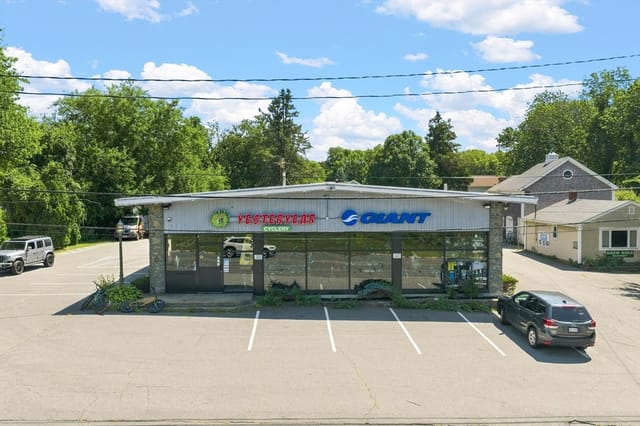 Comercial de 0 quartos em 330 Hathaway Rd, New Bedford