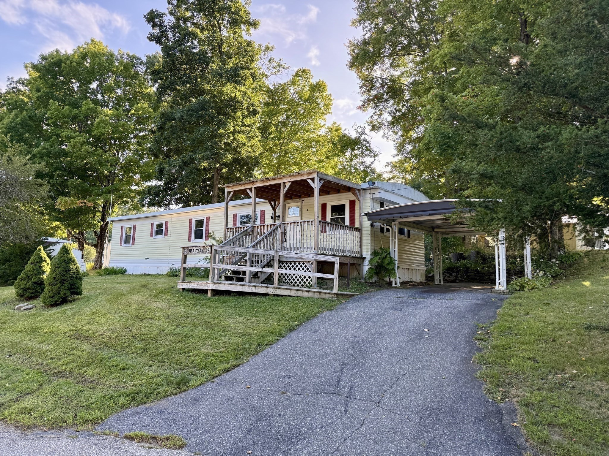 2-bed Single Family at 3 Heritage Dr., Warren
