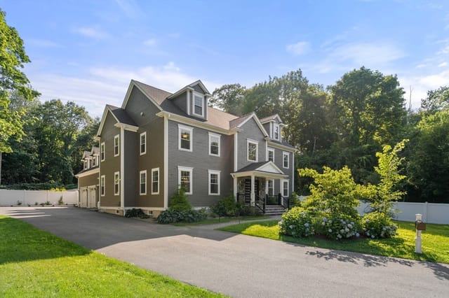 5-bed Single Family at 125 Union St, Natick
