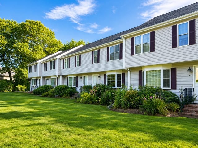 Condominio de 3 habitaciones en 34 Old Plymouth St # 34, East Bridgewater