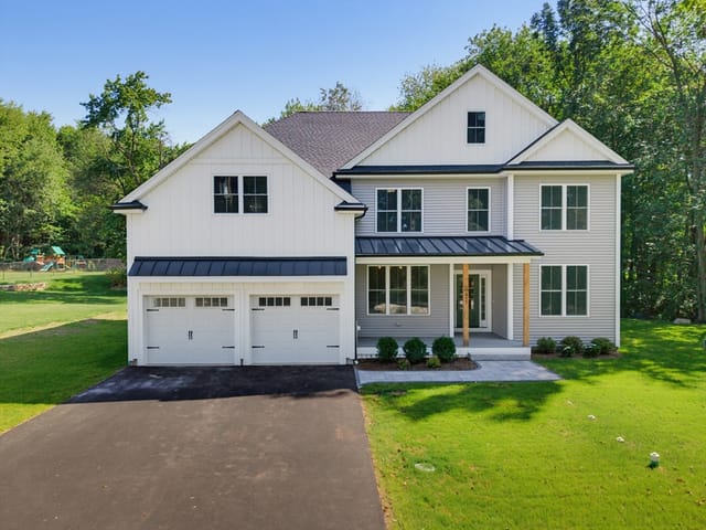 5-bed Single Family at 457 Walnut St, Shrewsbury