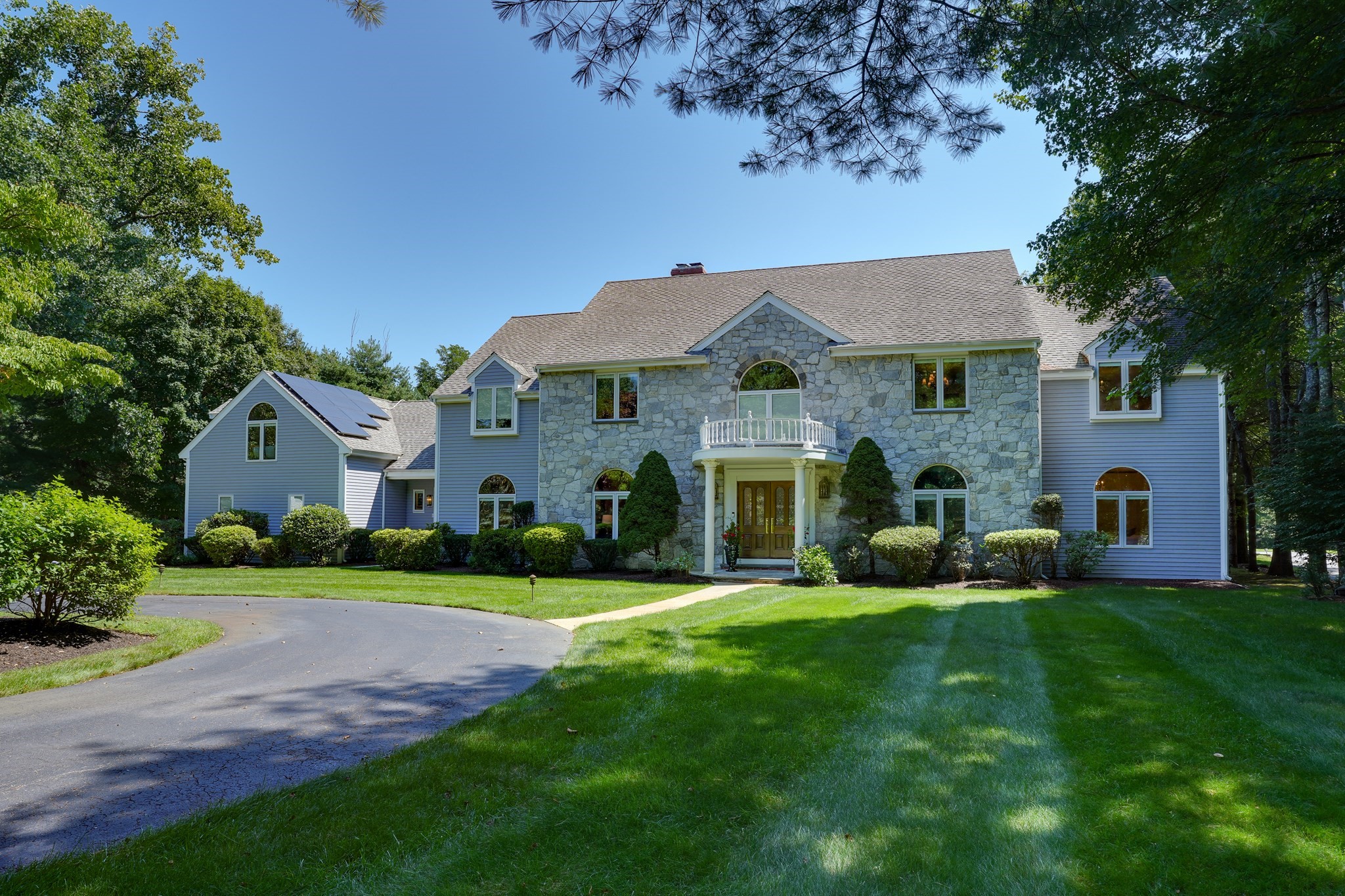 5-bed Single Family at 373 Caterina Hts, Concord