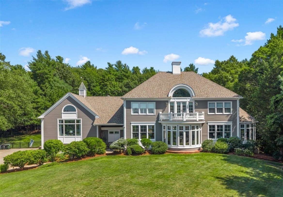 Casa Unifamiliar de 5 quartos em 26 Fox Hill Cir, Marshfield