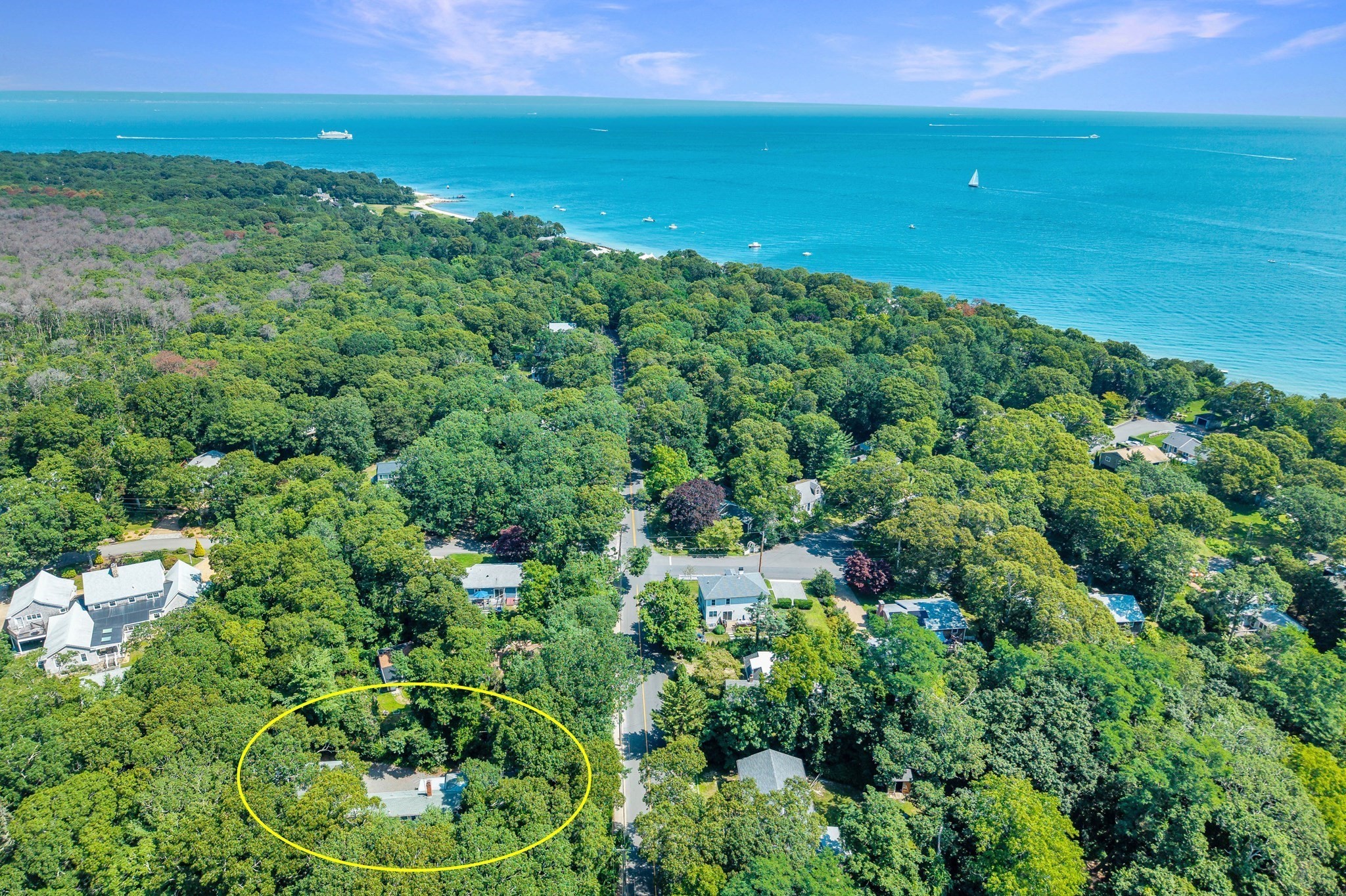 4-bed Single Family at 528 Main Street, Tisbury