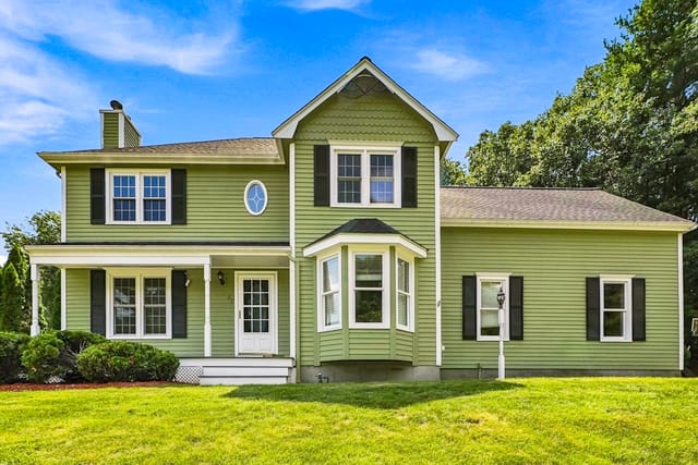 Casa Unifamiliar de 4 quartos em 22 Stoney Hill Rd, Shrewsbury