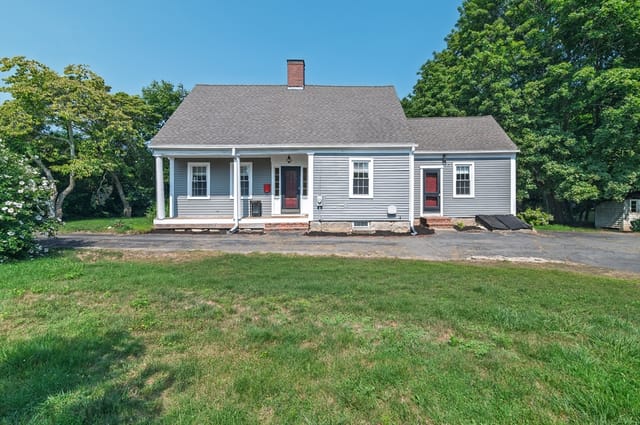 3-bed Single Family at 69 Main St, Kingston
