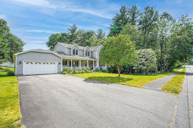 4-bed Single Family at 58 San Souci, South Hadley