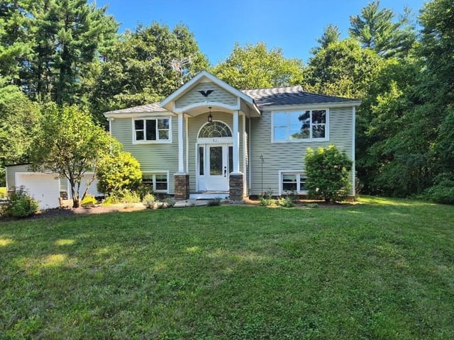 4-bed Single Family at 511 Michael Sears Rd, Belchertown