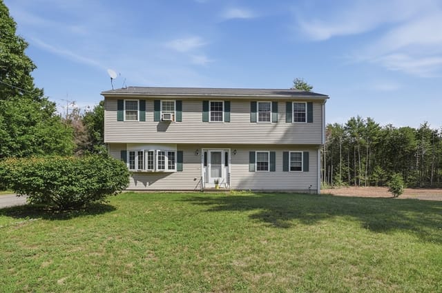 5-bed Single Family at 144 Airport Road, Gardner