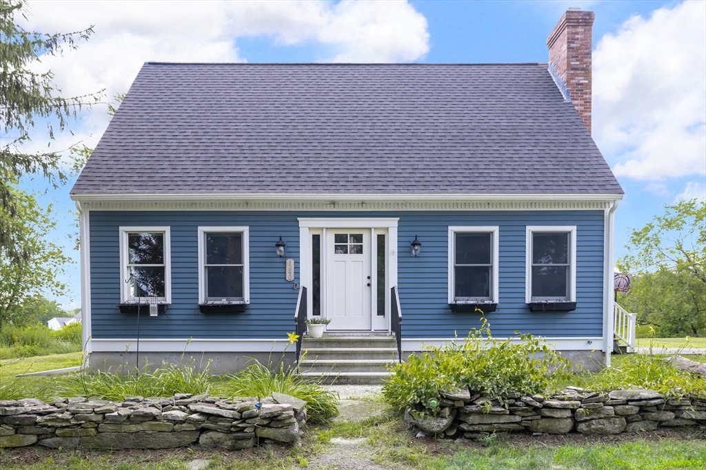 4-bed Single Family at 180 Great Road, Littleton
