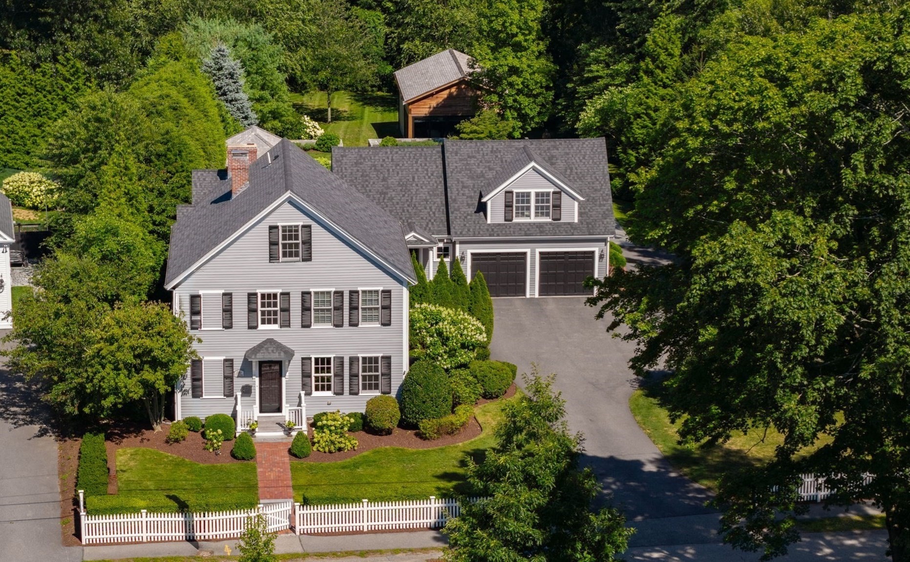4-bed Single Family at 68 School Street, Hingham