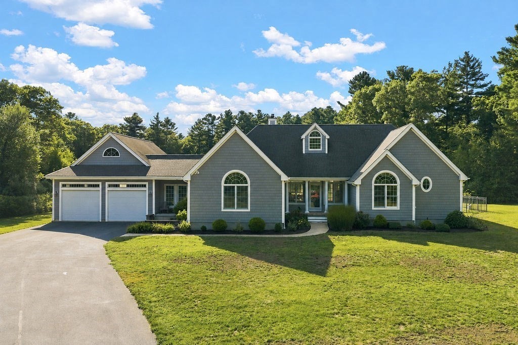 4-bed Single Family at 26 Ashlynn Way, Rehoboth