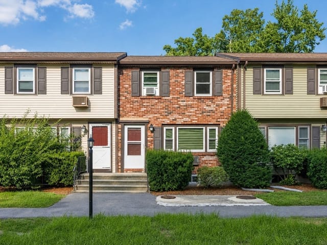 2-bed Condo at 20 Washington Street # 6, Easton