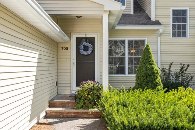 2-bed Condo at 705 Autumn Ridge Dr # 705, Ayer