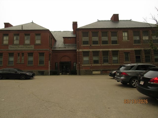 Comercial de 0 quartos em 111 Willar St # E2, Quincy