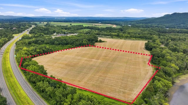 0-bed Land at 0 Ox Bow Rd., Northampton