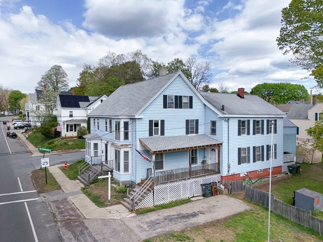 5-bed Single Family at 17-19 Whitehall Rd, Amesbury