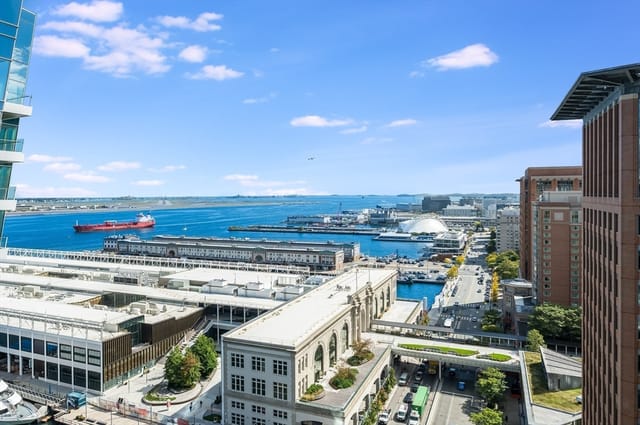 3-bed Condo at 133 Seaport Blvd # 12, Boston
