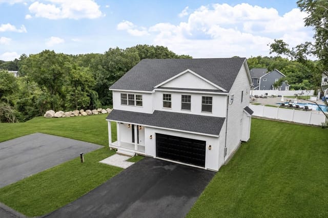 4-bed Single Family at 5 Manson Rd, Swampscott