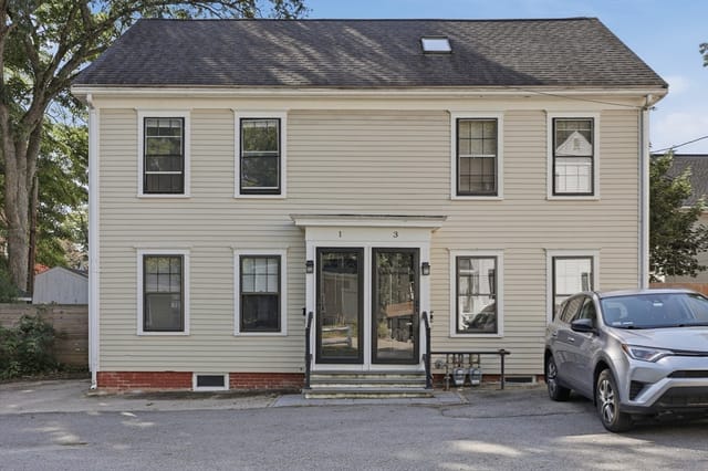 Condomínio de 3 quartos em 1 Lincoln Ct # 1, Amesbury
