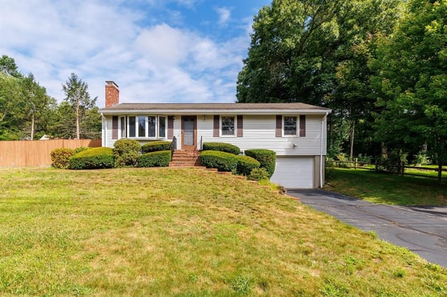 Casa Unifamiliar de 3 quartos em 8 Beechwood Dr, Rutland