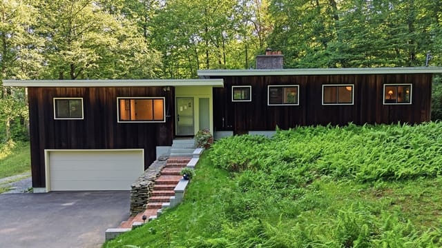 Casa Unifamiliar de 3 habitaciones en 131 Warren Ave, Harvard
