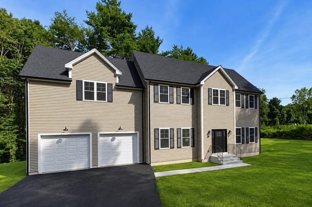 4-bed Single Family at 90 Berry Corner Rd, Charlton