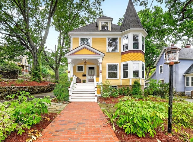 4-bed Single Family at 20 Botolph St, Melrose