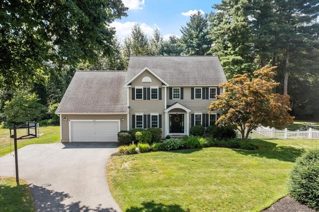 Casa Unifamiliar de 3 habitaciones en 26 Wildwood Dr, Southborough