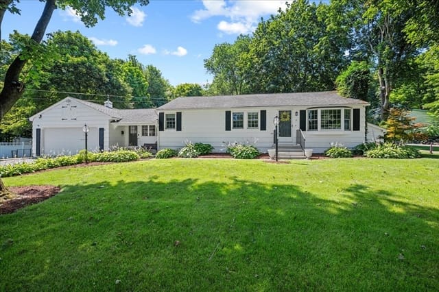 Casa Unifamiliar de 3 quartos em 6 Jackie Dr, Millbury