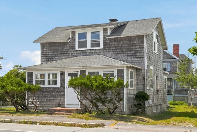 Casa Unifamiliar de 3 quartos em 171 N End Blvd, Salisbury