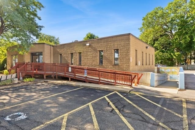 Comercial de 0 quartos em 141 Park St, Attleboro