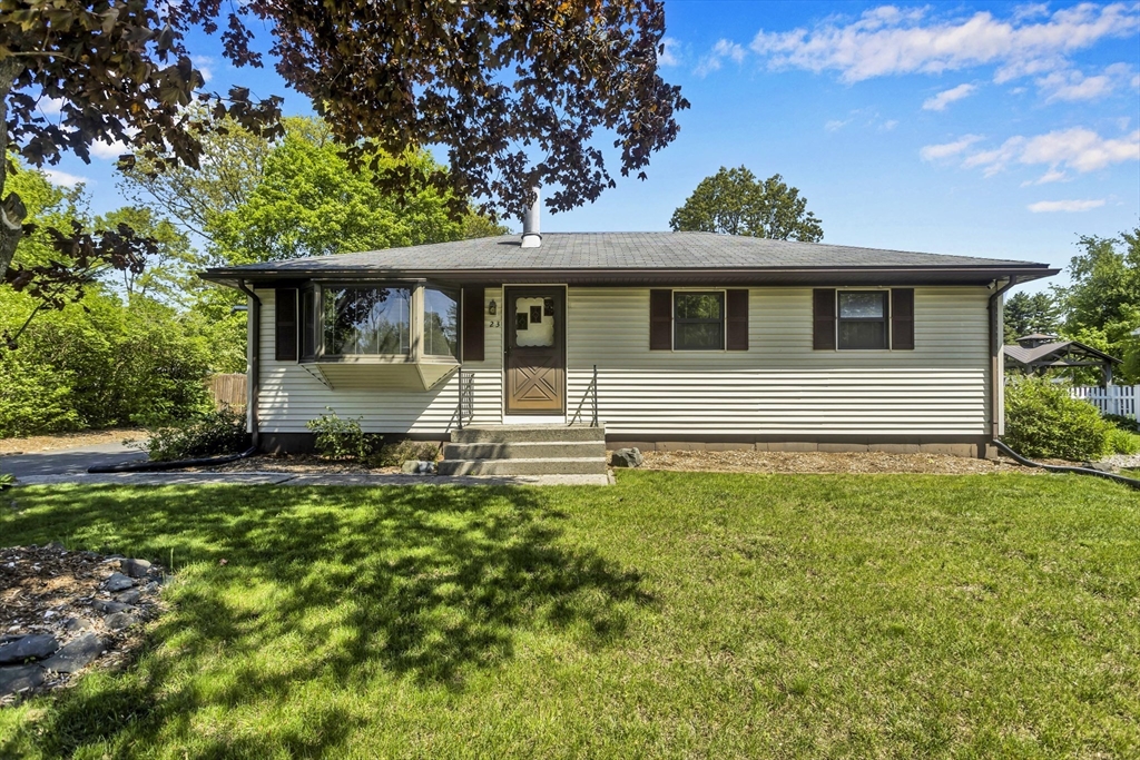 3-bed Single Family at 23 Beyer Dr, Easthampton