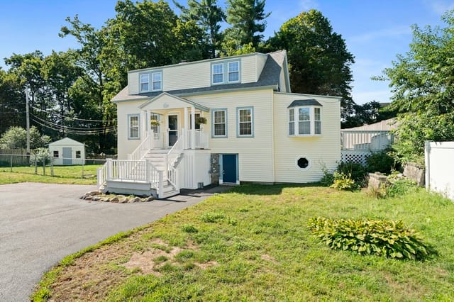 4-bed Multi-Family at 124 S River St, Marshfield