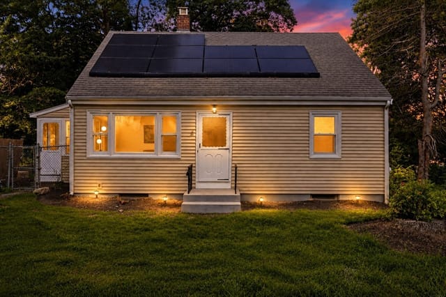 Casa Unifamiliar de 4 quartos em 28 Mulberry Ln, Ashland