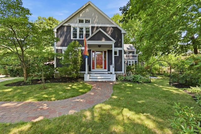 2-bed Condo at 2 Coombs Circle # 1, Newburyport