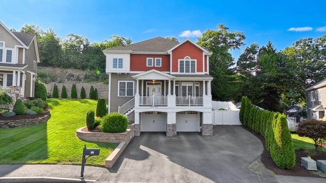 Casa Unifamiliar de 4 habitaciones en 24 Iron Works Way, Saugus