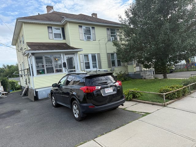 6-bed Multi-Family at 250-252 Winsor Street, Ludlow