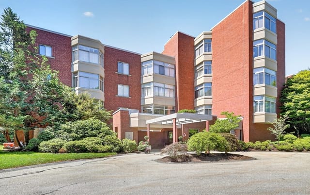 3-bed Condo at 99-10 Florence Street # 2A, Newton