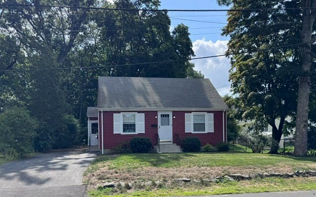 Casa Unifamiliar de 4 quartos em 7 Globe St, Attleboro