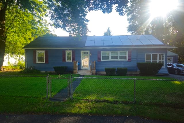 Casa Unifamiliar de 3 quartos em 369 Breckwood Blvd, Springfield
